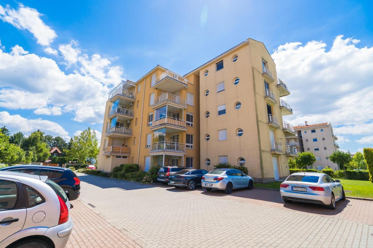 Myflat All-Season Apartment Siófok Zewnętrze zdjęcie
